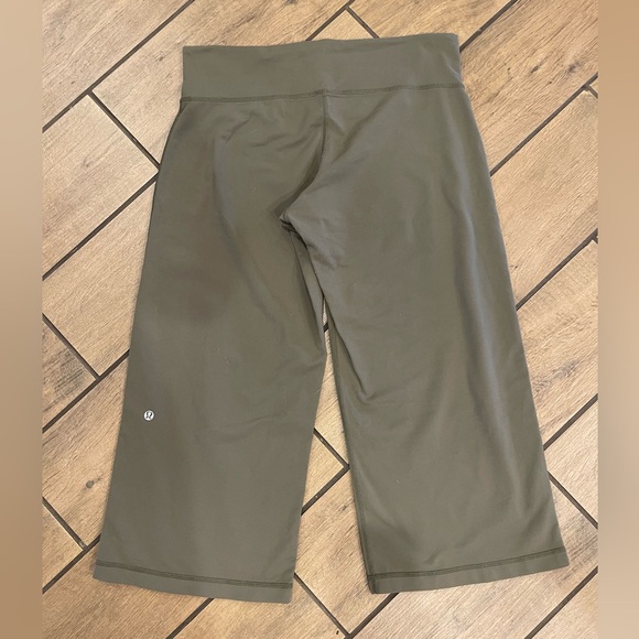 lululemon athletica Pants - Lululemon Wide Leg Cropped Pants